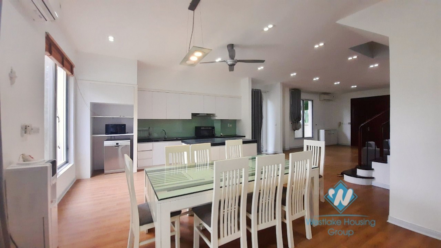 Adjacent four bedroom villas with backyard for rent in Vinhome Riverside Long Bien